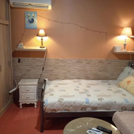 Το Μικρό Σπίτι Στη Φάρμα! Apartment อาคาร์นาย ภายนอก รูปภาพ
